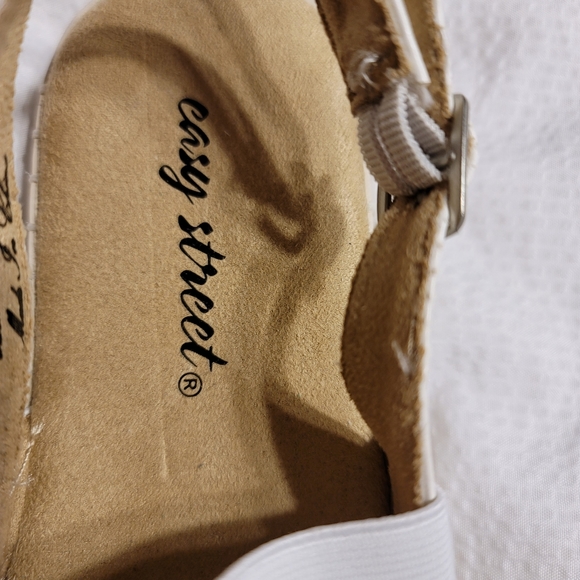 NWOB EASY STREET MAGGIE Women's Slingback Sandals WHITE GORE  6.5 MEDIUM - Picture 14 of 14